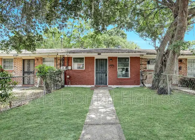 Property at 7213 Ken Knight Dr W, Jacksonville, FL, 32209, 2 beds, 1 bath, [object Object]