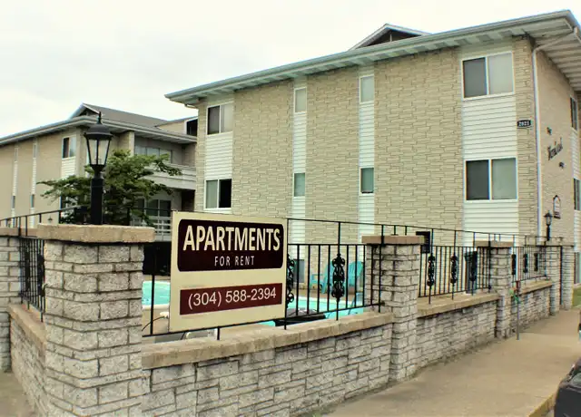 Property at 2801 Emerson Ave Apt 20, Parkersburg, WV, 26104, 1 bed, 1 bath, [object Object]
