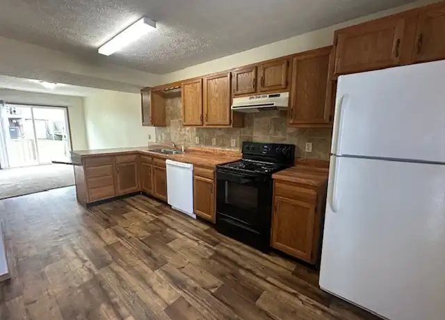 Property at 416 Seville Dr, Hurricane, WV, 25526, 3 beds, 1.5 baths, [object Object]