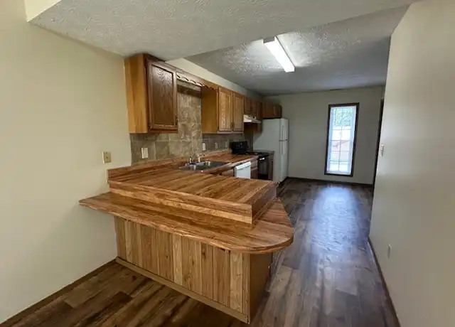 Property at 416 Seville Dr, Hurricane, WV, 25526, 3 beds, 1.5 baths, [object Object]