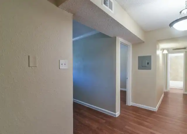 Property at 8128 Barclay St Unit B2-710sf 2x1, Dallas, TX, 75227, 2 beds, 1 bath, [object Object]