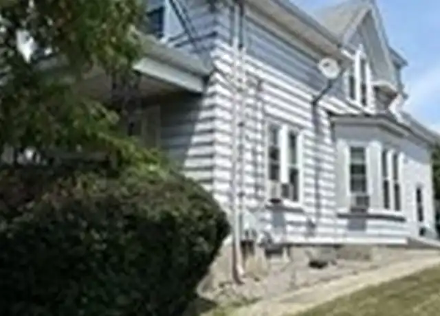 Property at 34 Penn St Unit 1/F, Quincy, MA, 02169, 2 beds, 1 bath, [object Object]
