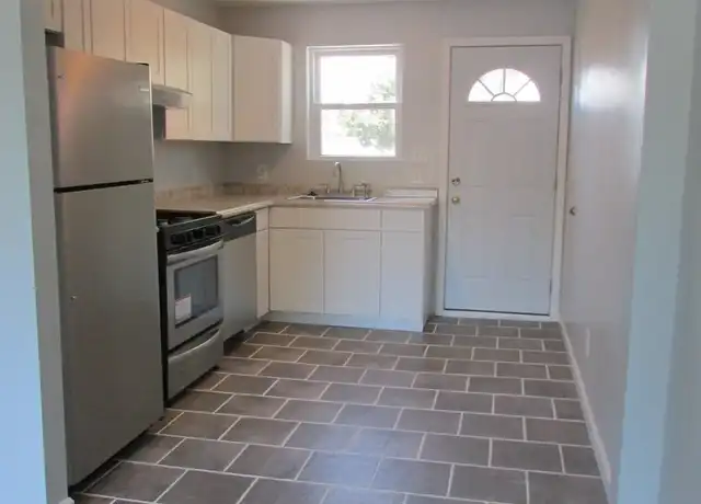 Property at 302 S Broad St Unit 302-3SBRO, Gastonia, NC, 28054, 2 beds, 1 bath, [object Object]