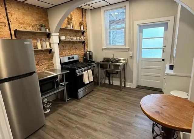 Property at 960 Penna Ave Apt 4, Tyrone, PA, 16686, 1 bed, 1 bath, [object Object]