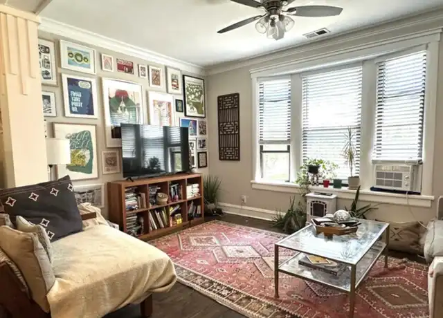 Property at 3602 W Grace St Unit 2, Chicago, IL, 60618, 2 beds, 1 bath, [object Object]