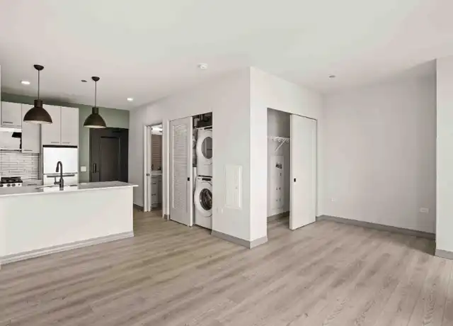 Property at 2150 N Elston Ave, Chicago, IL, 60614, 0 beds, 1 bath, [object Object]