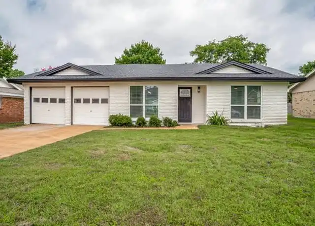 Property at 1917 Yucca Trl, Hurst, TX, 76054, 4 beds, 2 baths, [object Object]