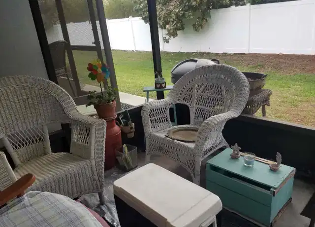 Property at 2472 Enterprise Rd #4, Clearwater, FL, 33763, 1 bed, 1 bath, [object Object]