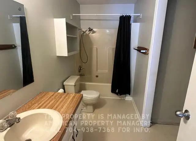 Property at 132 Crest Cir, Lexington, NC, 27295, 2 beds, 1 bath, [object Object]
