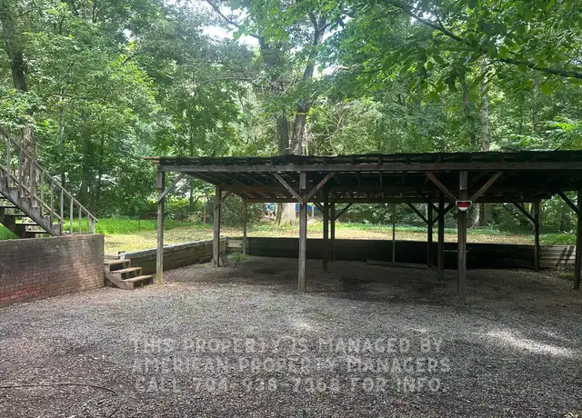 Property at 132 Crest Cir, Lexington, NC, 27295, 2 beds, 1 bath, [object Object]