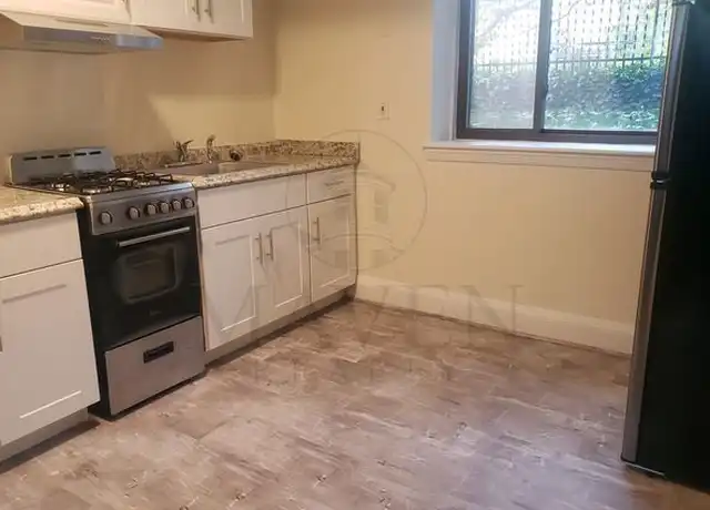 Property at 10 Forest St Unit 1B, Cambridge, MA, 02140, 1 bed, 1 bath, [object Object]