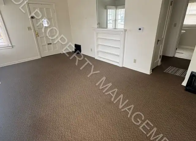 Property at 800 Mckinley Ave Unit 800, Bay City, MI, 48708, 2 beds, 1 bath, [object Object]