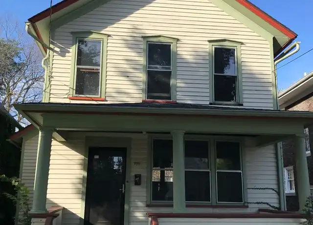 Property at 359 Cedar St, Aurora, IL, 60506, 2 beds, 1 bath, [object Object]