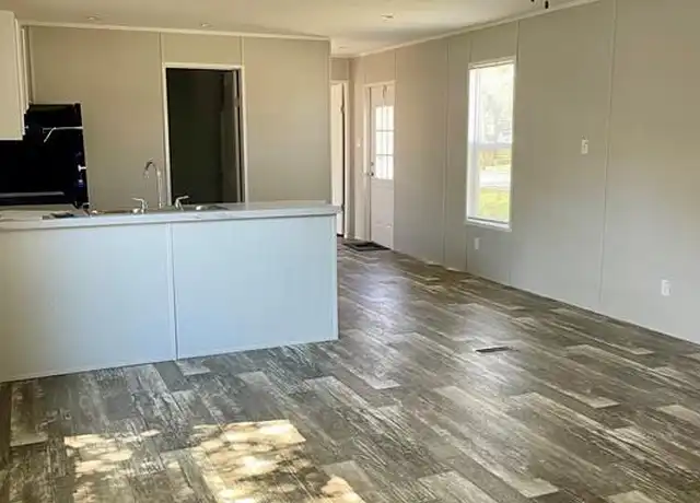 Property at 2600 Horn Rd Unit 9, Bay City, TX, 77414, 3 beds, 2 baths, [object Object]