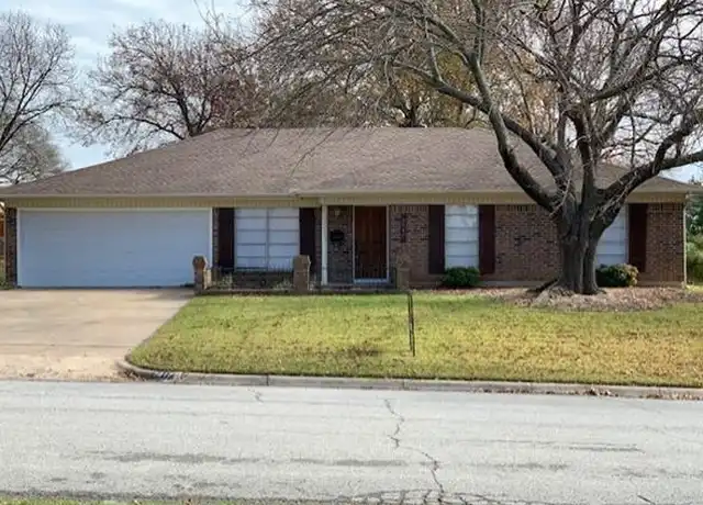 Property at 3917 Van Deman Dr, Benbrook, TX, 76116, 4 beds, 2 baths, [object Object]
