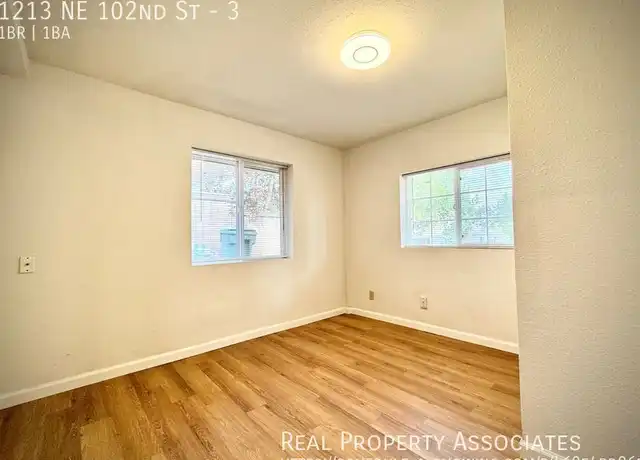 Property at 1213 NE 102nd St Unit 3, Seattle, WA, 98125, 1 bed, 1 bath, [object Object]