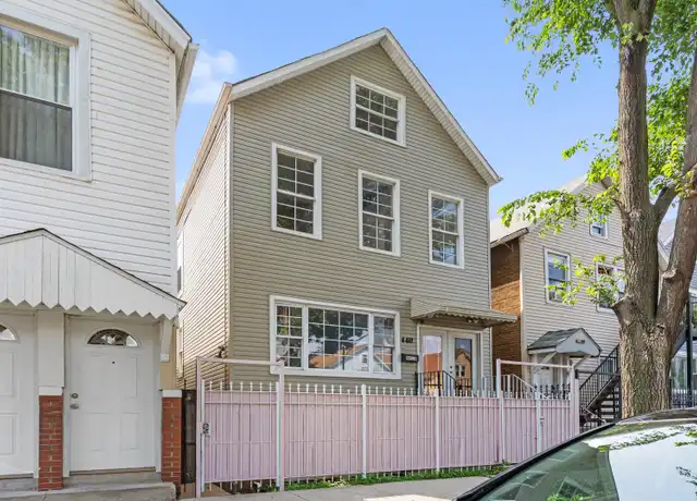 Property at 4418 S Honore St Unit 1, Chicago, IL, 60609, 2 beds, 1 bath, [object Object]