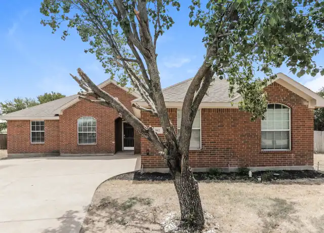 Property at 302 Shadow Bend Cir, Red Oak, TX, 75154, 3 beds, 2 baths, [object Object]