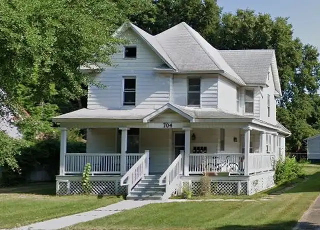 Property at 704 W White St Unit 1, Champaign, IL, 61820, 1 bed, 1 bath, [object Object]