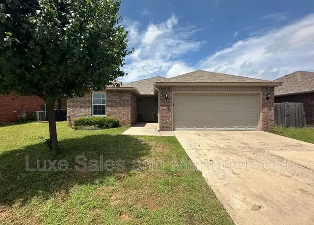 Property at 2913 Thompson Farm Ln, Yukon, OK, 73099, 3 beds, 2 baths, [object Object]