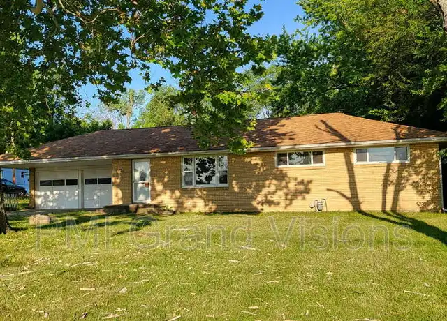 Property at 1425 S Fairview Ave, Decatur, IL, 62521, 3 beds, 1 bath, [object Object]