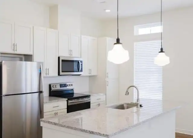 Property at 1855 Lakeland Dr, Jackson, MS, 39216, 2 beds, 2 baths, [object Object]