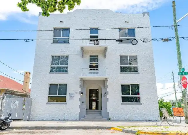 Property at 676 SW 2nd St, Miami, FL, 33130, 1 bed, 1 bath, [object Object]