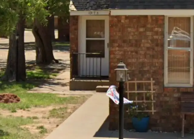 Property at 1017 Laurelwood Dr Unit B, Clovis, NM, 88101, 2 beds, 1 bath, [object Object]