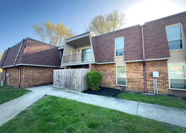 Photo of 2977 Barclay Sq S, Columbus, OH 43209