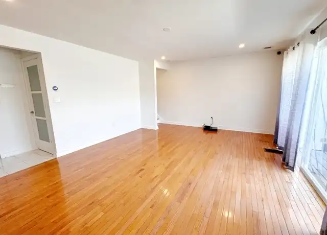 Property at 466 Pompton Ave Unit D, Cedar Grove, NJ, 07009, 1 bed, 1 bath, [object Object]