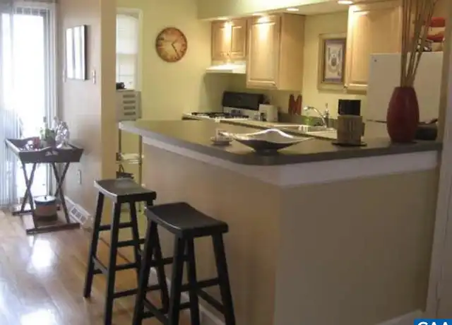 Property at 111 Hessian Hills Rdg #2, Charlottesville, VA, 22901, 2 beds, 1 bath, [object Object]