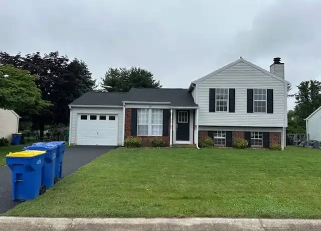Property at 40 Lilac Dr, Mechanicsburg, PA, 17050, 3 beds, 2 baths, [object Object]