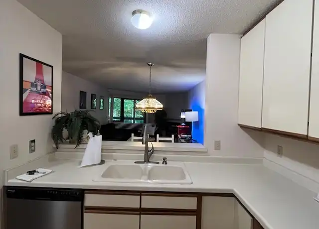 Property at 7610 York Ave S #3204, Minneapolis, MN, 55435, 2 beds, 1 bath, [object Object]