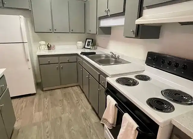 Property at The Lowell Apartments - 2230 E Fort Lowell Rd, Tucson, AZ, 85719, 1-2 bed, 1 bath, [object Object]