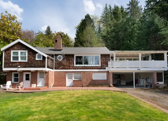 Property at 7461 W Mercer Way, Mercer Island, WA, 98040, 3 beds, 2.5 baths, [object Object]