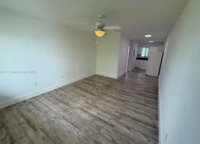 Property at 935 Jefferson Ave Unit 11, Miami Beach, FL, 33139, 0 beds, 1 bath, [object Object]