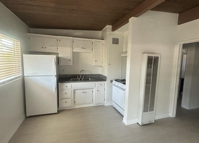 Photo of 305 N Signal St Unit 6, Ojai, CA 93023