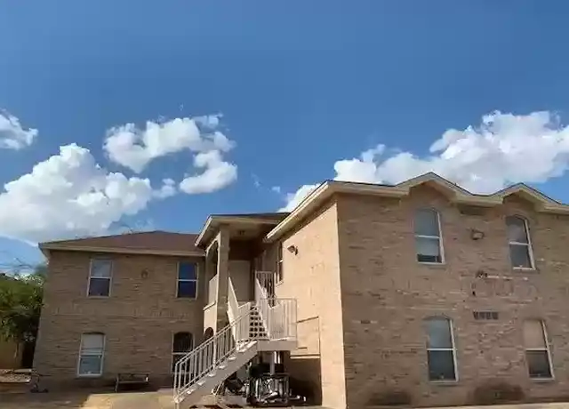 Property at 3008 E Stewart St, Laredo, TX, 78043, 2 beds, 1 bath, [object Object]