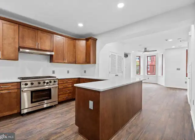 Property at 931 Westminster St NW Unit PENTHOUSE, Washington, DC, 20001, 3 beds, 2 baths, [object Object]