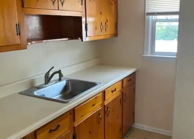 Property at 25 Long St, Huntington Station, NY, 11746, 1 bed, 1 bath, [object Object]