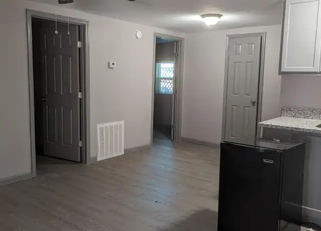 Property at 610 Ferry Rd Unit 32, Galveston, TX, 77550, 2 beds, 1 bath, [object Object]