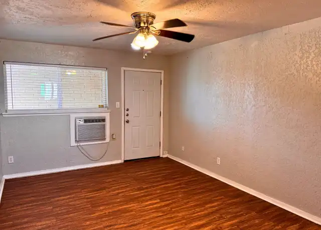 Property at 1710 10th St Unit 5, Wichita Falls, TX, 76301, 2 beds, 1 bath, [object Object]