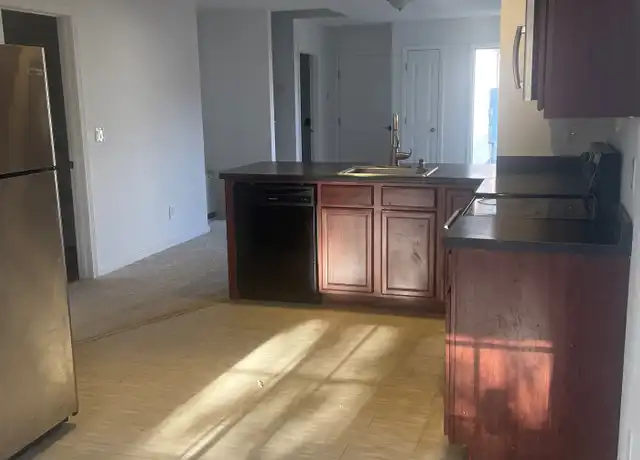 Property at 92 Trinity Cir Unit A, Rochester, NH, 03839, 3 beds, 2 baths, [object Object]