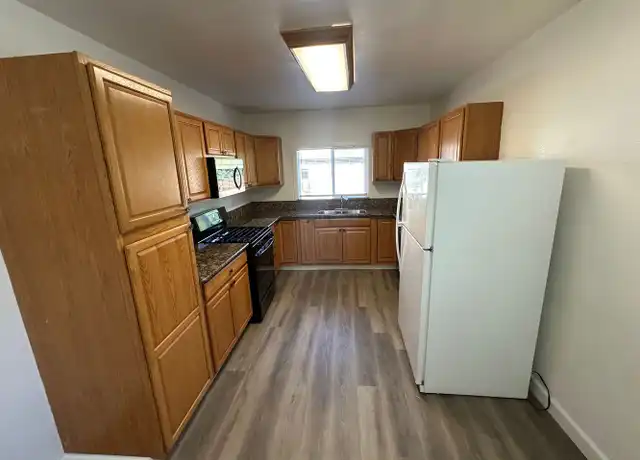 Property at 311 5th St, Sparks, NV, 89431, 2 beds, 2.5 baths, [object Object]