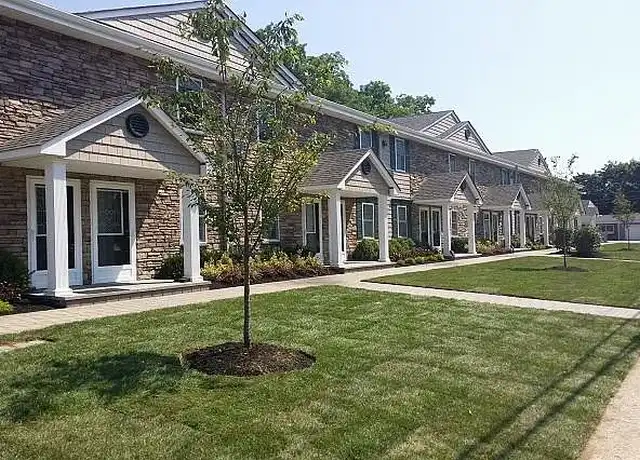 Property at Fairfield at North Babylon - 751 Deer Park Ave, North Babylon, NY, 11703, 1 bed, 1 bath, [object Object]