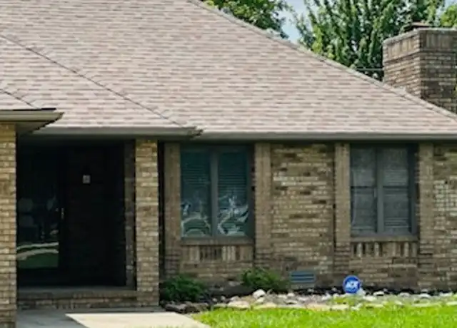 Property at 314 W Aven Ave, Nixa, MO, 65714, 3 beds, 2 baths, [object Object]