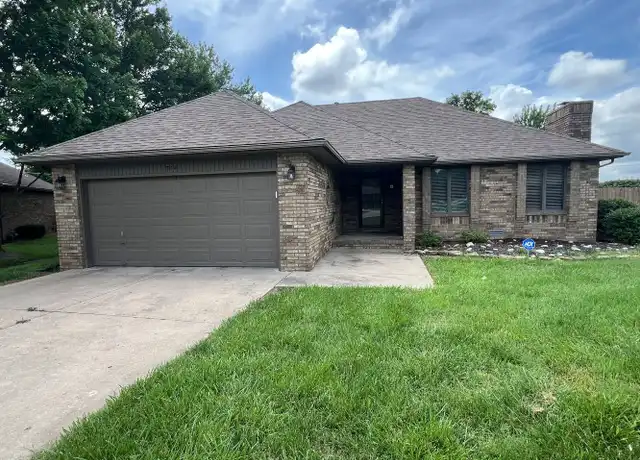 Property at 314 W Aven Ave, Nixa, MO, 65714, 3 beds, 2 baths, [object Object]