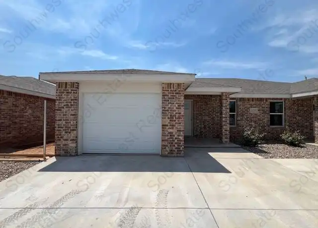 Property at 2121 Bobwhite Ct Unit B, Clovis, NM, 88101, 2 beds, 2 baths, [object Object]