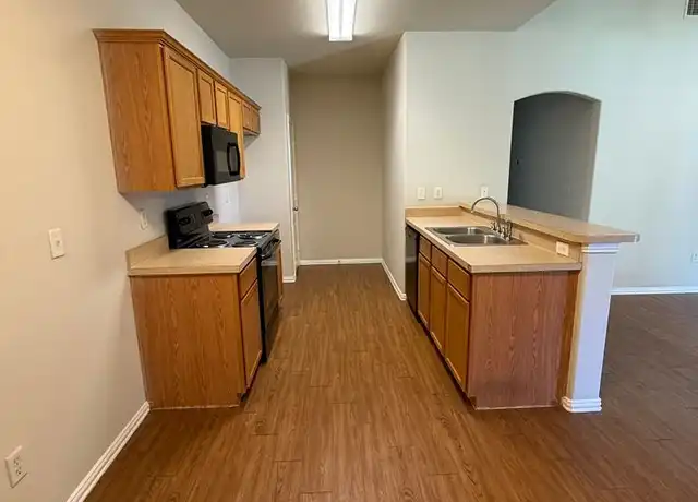 Property at 937 Sylvia St Unit 939, Weatherford, TX, 76086, 3 beds, 2 baths, [object Object]