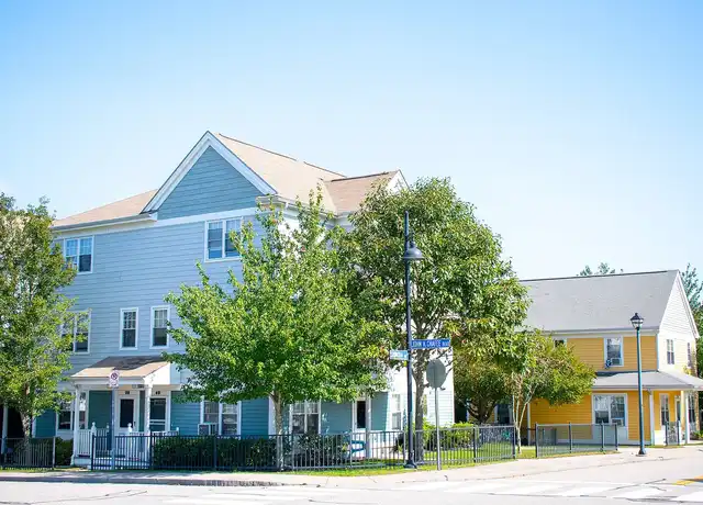 Property at Newport Heights - 59 John H Chafee Blvd, Newport, RI, 02840, 1-3 bed, 1-2 bath, [object Object]